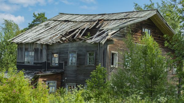 Cottage Demolition in Lockport